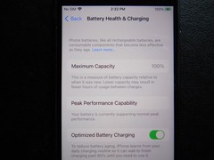 Barely Used Apple iPhone 8 A1863 4.7&Prime; 64GB Black Unlocked Clean ESN 100% Batt