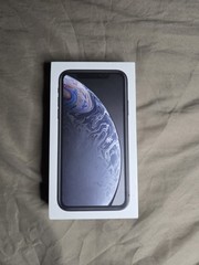 Apple iPhone XR 64GB – Black 6.1&Prime; Retina Display (Carrier US Tracfone Only)