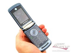 Unlocked Classic Motorola Razr 2 V8 2GB 2.0MP Flip Java Cell Mobile Phone