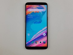 OnePlus 5T (A5010) 64GB – Black (GSM Unlocked) Dual SIM – *PLEASE READ* – K7850