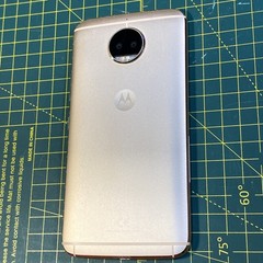 Motorola Moto G5S Plus GOLD 64GB- FOR PARTS ONLY