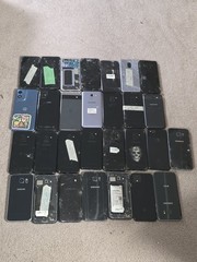 Lot x29 UNTESTED Android Phones As-Is/Broken/For Parts Or Repair