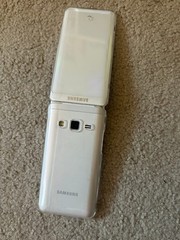 Samsung Folder 2 Flip 3.8&Prime; SM-G160N Unlocked 4G LTE White