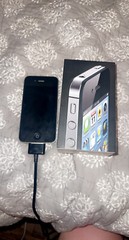 Apple iPhone 4s – 8GB – Black (Unlocked) A1387 (CDMA + GSM)