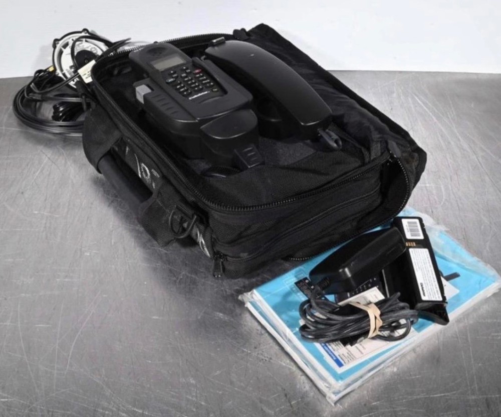 Globalstar gsp-1600 Tri -Mode Sat. & Cell. phone with GCK-1410 / ext Antenna