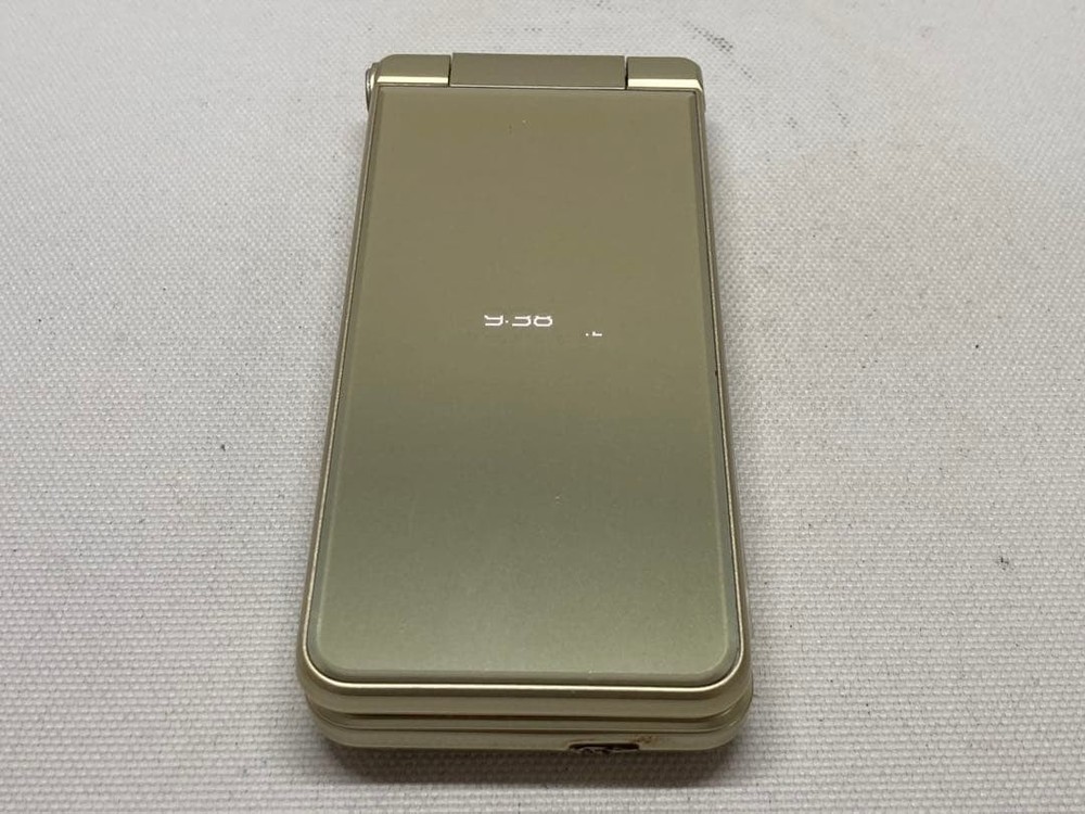 SHARP AQUOS Keitai 2 601SH 4G Gold Android Flip phone Unlocked SIM Free Japan