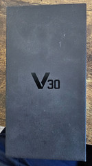 LG V30 – 64 GB – Silver (Verizon)
