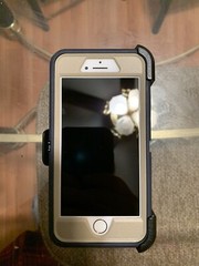 Apple iPhone 7 – 32GB -Gold (Straight Talk) A1660 (CDMA + GSM)
