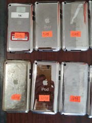 Lot of 10 Apple iPod Touch 4th Generation 32GB (7pc) / 16GB (3pc)