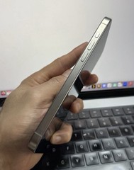 Apple iPhone titaniumSmartphone Triple Camera Wi-Fi Bluetooth USB Type-C NFC iOS