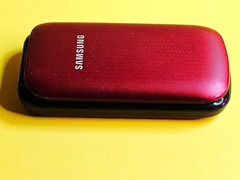 RED *VODAFONE SPAIN* SAMSUNG GT-E1190 PHONE GSM MOBILE FLIP CELL PHONE CELLULAR