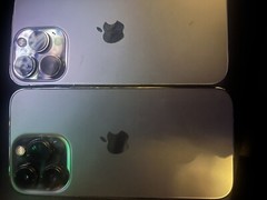 2 iPhone 13 Pros