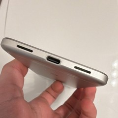 Google Pixel Smartphone 12.3MP White Silver 5in Android Wi-Fi Bluetooth USB