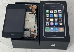 Apple iPhone 3GS 32GB Original Box W/ 16GB Iphone A1303 Parts Repair