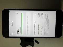 Apple iPhone SE 3rd Gen. – 512GB – Starlight (Unlocked)