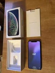Apple iPhone XS Max 256 GB Unlocked In Box W/ Papers