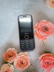 Free shipping Unlocked Nokia 225 4G Long Battery Life Cell Phone