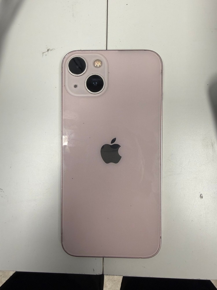 Apple iPhone 13 – 128 GB – Pink – Unlocked 5 – Battery 81%