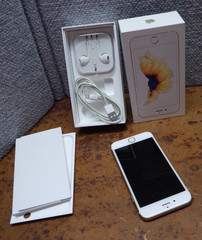 Gold iPhone 6 S Works Great With Box TS