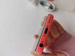 Original Apple iPhone 5c (Unlocked) NEW BATTERY – 8 GB / 16 GB / 32GB – PINK US