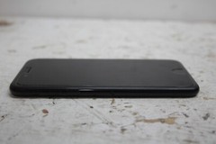 Apple iPhone 7 32GB GSM AT&T 4G LTE Smartphone with 12MP Camera – Jet Black