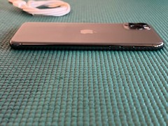 Apple iPhone 11 Pro Max- 64GB – Midnight Green (Unlocked) A2161 (CDMA + GSM)