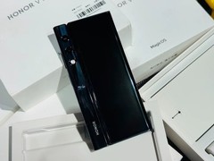 Honor V Purse 5G Snapdragon 512GB 16GB RAM Google Play Foldable Phone
