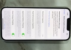 Apple iPhone 14 128GB White Network Unlocked Touch Screen Bluetooth Wi-Fi