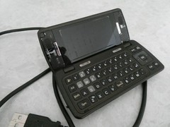 LG Env Touch VX11000 Verizon Cellular Phone Powers Up, Battery, NOT FULLY TESTED