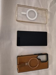 Samsung Galaxy S25 Ultra SM-S938U Black Smartphone 200MP Camera w/ 2 Cases