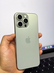 Apple iPhone 15 Pro Max 256GB Natural Titanium AT&T (Scratches) #24713