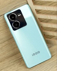 6.64&Prime; Original vivo iQOO Z8 5G 64MP Mediatek Dimensity 8200 Android Smartphone