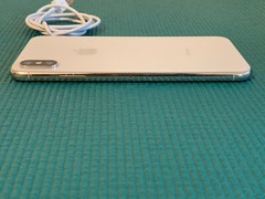 Apple iPhone XS Max – 64GB – Silver (Unlocked) A1921 (CDMA + GSM)
