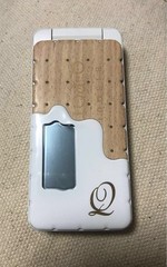 docomo Q-POT SH-04C white milk Japanese Flip Phone Limited Main unit only Japan