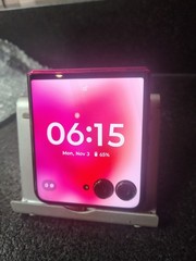 Motorola Moto Razr Plus 2024/Razr 50 Ultra Magenta Unlocked Excellent Condition