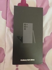 Pristine Mint Complete Samsung Galaxy S24 Ultra 5G 256GB Black UNLOCKED SM-S928U
