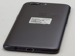 OnePlus 5 (A5000) 64GB – Black (GSM Unlocked) Dual SIM Smartphone – H6490