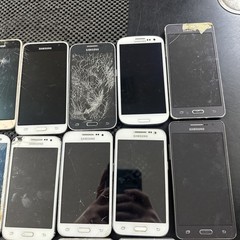 Lot Of 23 – Samsung Galaxy Android Smartphones For Parts Only – Untested – H23