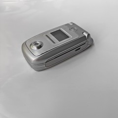 Motorola A668 8MB Unlocked Mobile Phone 2G GSM Good Quality