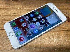 Apple iPhone 7 Plus – 128 GB – Silver (Unlocked GSM) A1784 – C Grade – 77% Bat