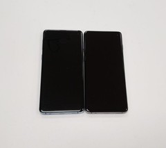 Lot of 2 Samsung Galaxy S10 5G SM-G973U 128GB Black Blue Unlocked **READ**