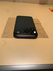 Apple iPhone 17 Pro – 256 GB – Deep Blue (Unlocked)