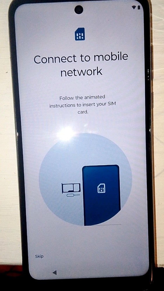 Samsung Android Smartphone Black Punch-Hole Front Camera Wi-Fi Bar