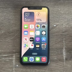 Apple iPhone 11 Pro – 64 GB – (Unlocked) – Midnight Green – Cracked Screen