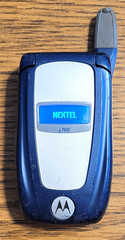 Motorola i760 – Blue and Silver ( Nextel ) Rare iDEN Flip Phone w/ 3 Games