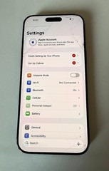 Apple iPhone 17 Pro Max – 256 GB – Deep Blue (T-Mobile) CRACKED – READ!
