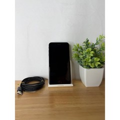 Apple iPhone 7 Plus 128GB in Jet Black – Fully Unlocked – Good Condition