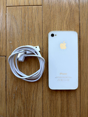 Apple iPhone & Accessories Lot: 2× iPhone 6, iPhone 4, Chargers, Cables, EarPods