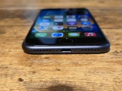 Apple iPhone 8 – 64GB – Space Gray (Unlocked) Battery 88%