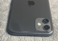Apple iPhone 11 – 64GB – Black (Verizon) MHC43LL/A Great Condition! READ!